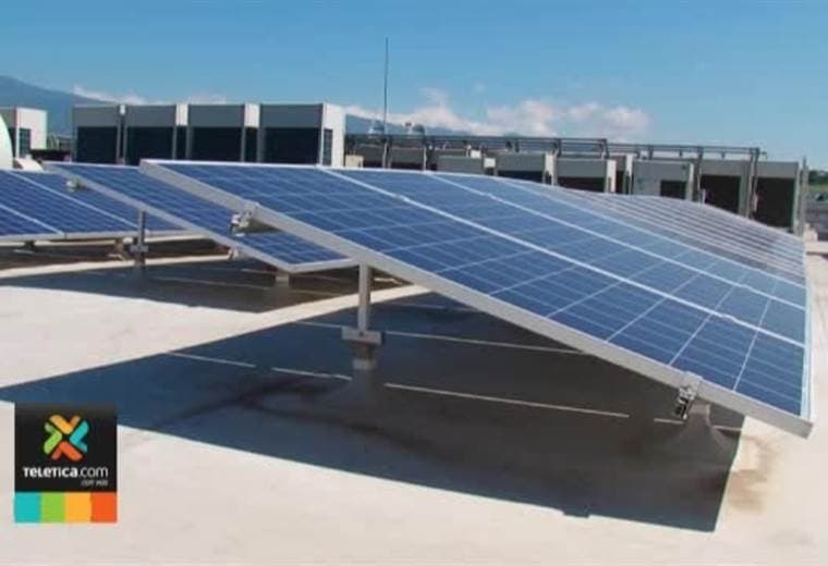 Regulación hizo inviable para 87% de consumidores instalar energía solar, dice cámara empresarial