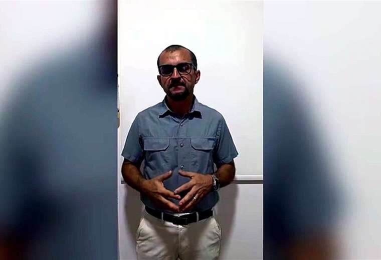 Diputado Ariel Mora pide disculpas por chiflarle a colega en medio de discurso