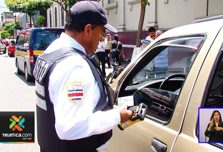 Seguridad peatonal y mal estacionamiento serán la prioridad de Tránsito este viernes negro