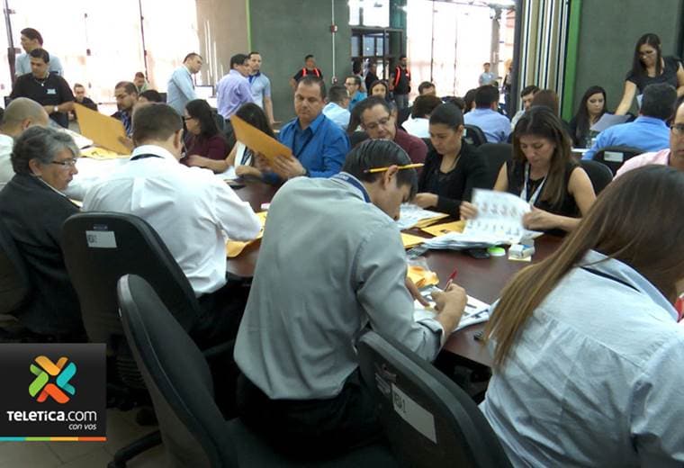 TSE inició el escrutinio definitivo de votos este martes