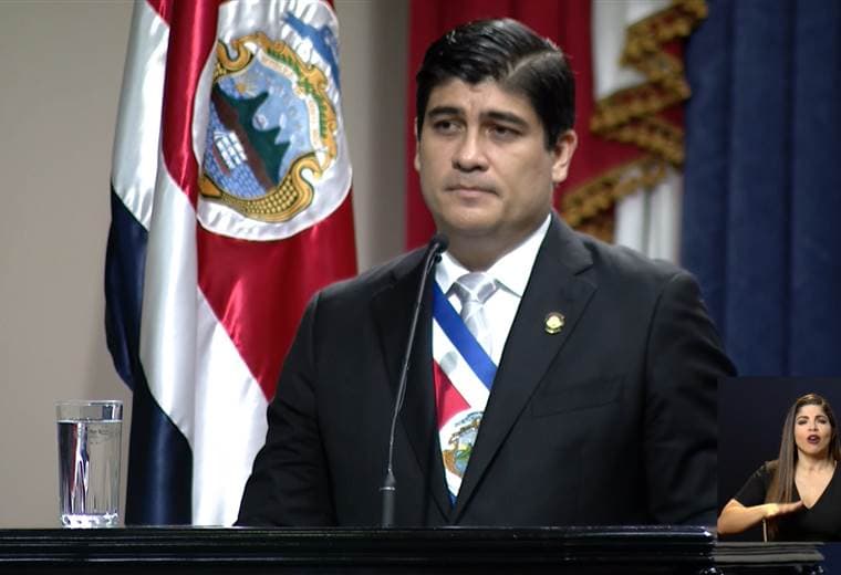 Alvarado rindió cuentas y pidió aprobación de educación dual y eurobonos
