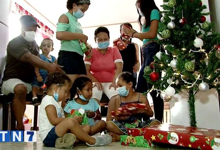 Madre de 7 hijos que lucha contra el cáncer ya tiene casa propia