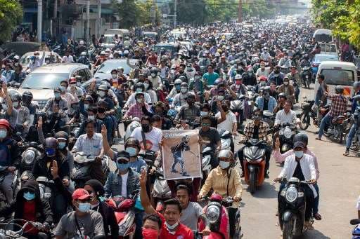 75 niños muertos y mil detenidos desde golpe de Estado de febrero en Birmania