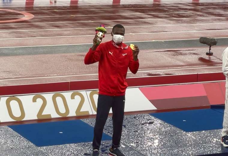 Así fue la premiación del oro paralímpico de Sherman Guity