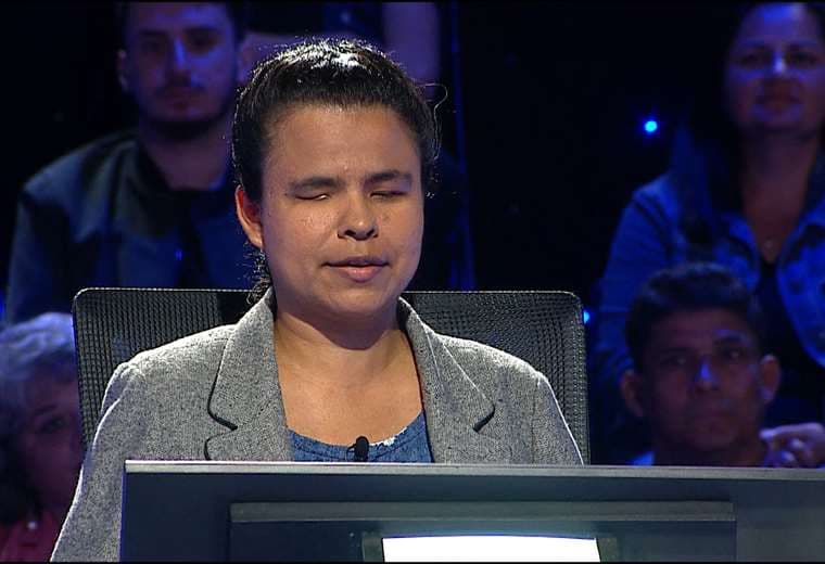 Sussy es la primera mujer con discapacidad visual en la “silla caliente” de QQSM