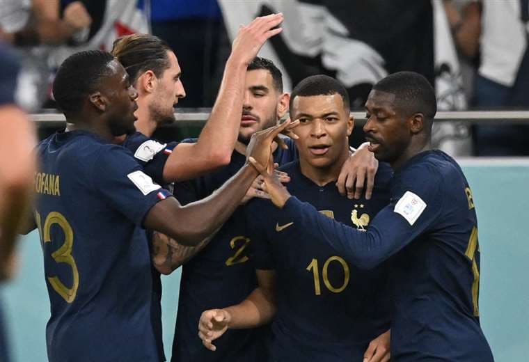 Francia deja claras sus intenciones en Qatar al eliminar a Polonia por goleada