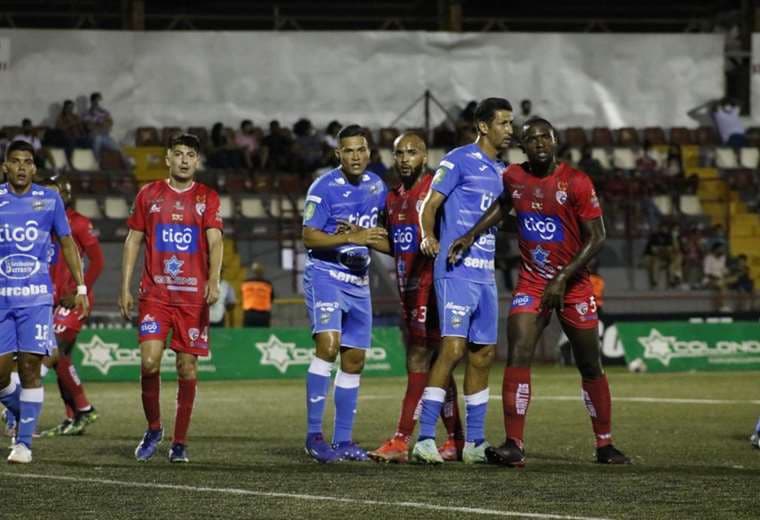Santos pellizca un punto a Jicaral en la despedida de Erick Rodríguez