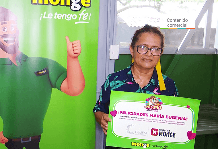 Mamá emprendedora recibe 100 gallinas para continuar con negocio