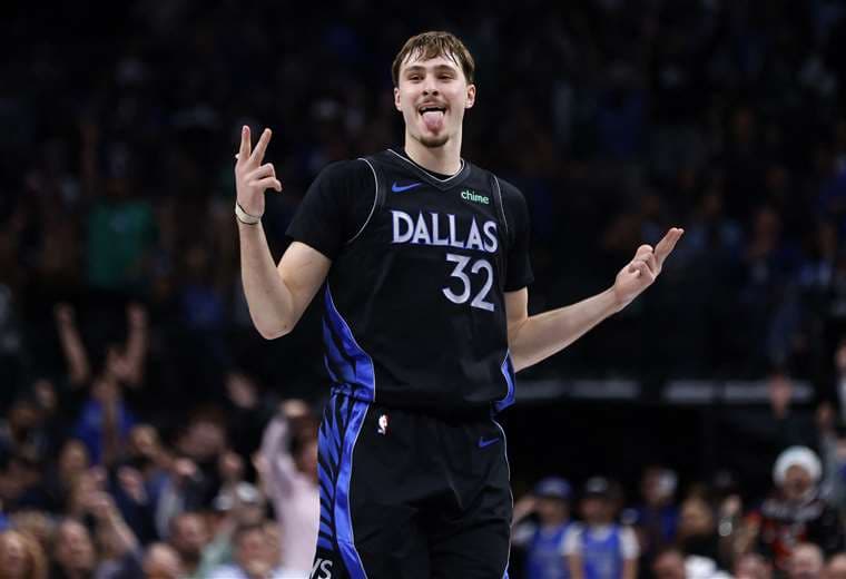 Celtics aplastan a Bucks, el Este se aprieta y Flagg firma histórica noche de 51 puntos
