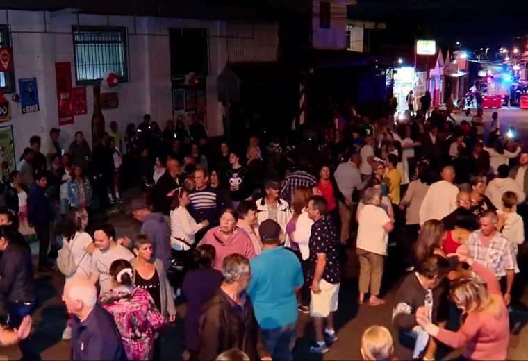 Bajo Los Molinos deja atrás quema de Judas y apuesta por la paz con baile y deporte