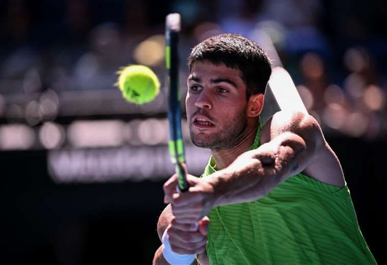 Alcaraz renuncia por lesión a defender su título en Roland Garros