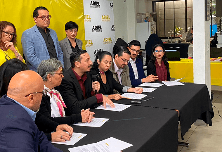 Frente Amplio impulsa pacto opositor contra levantamiento de garantías y reelección