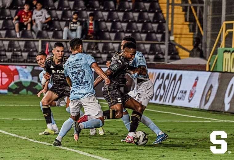 Saprissa llega a la final de Copa con un marcado dominio sobre Sporting
