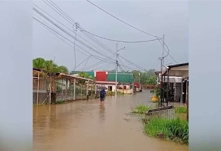 Comisión de Emergencias de Limón entregará ayuda a familias afectadas por lluvias