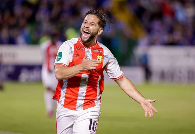 Elías Aguilar, Herediano/Prensa Herediano