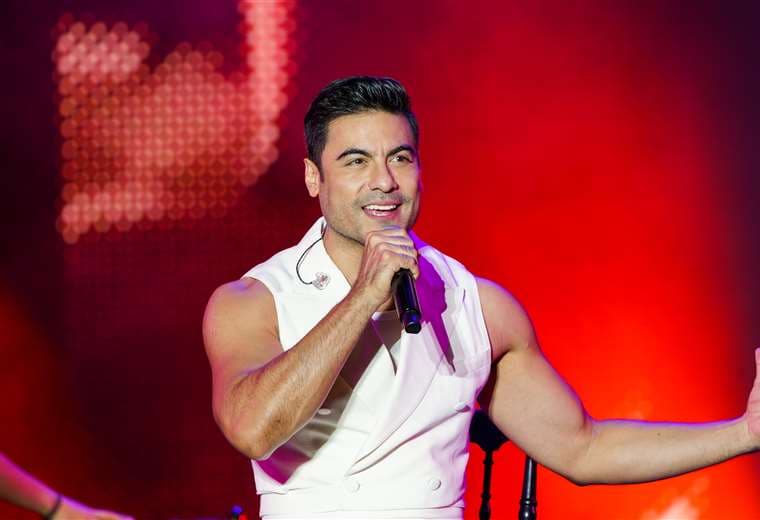Carlos Rivera pospone cuatro conciertos de su gira: ¿qué pasará con Costa Rica?