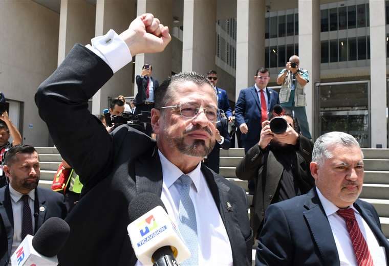 Oficialismo rechaza que Rodrigo Chaves responda por retiro de PCD en puestos fronterizos