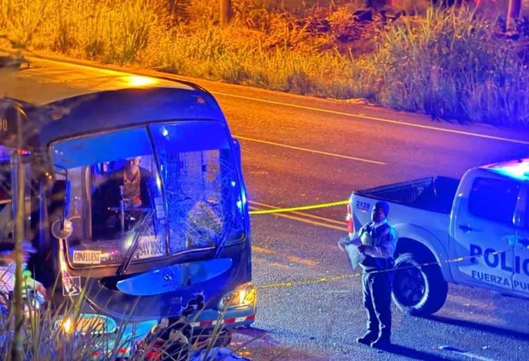 Dos muertos tras violenta colisión en Alajuela