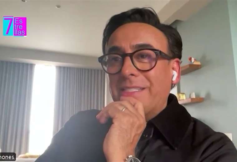 Adal Ramones llega a Costa Rica con “Viajando sin Maleta”