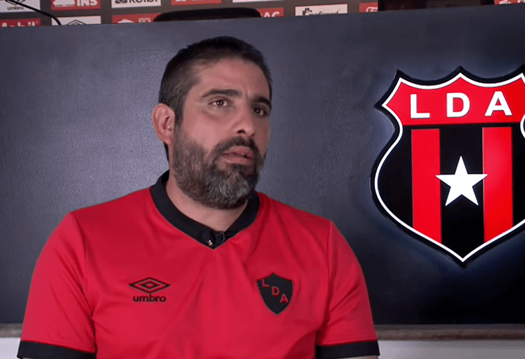 Carlos Vela: “Ante la salida de Ismael, la primera llamada que hice fue a Óscar”