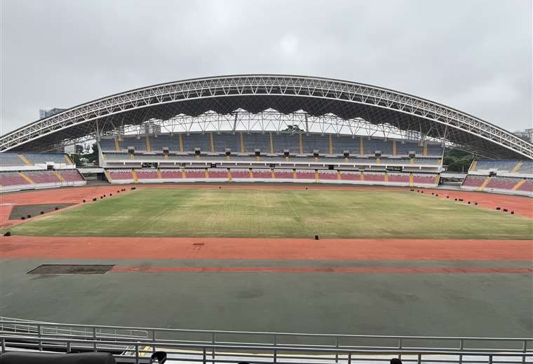Esto dice la administración del Estadio Nacional tras la polémica por su gramilla