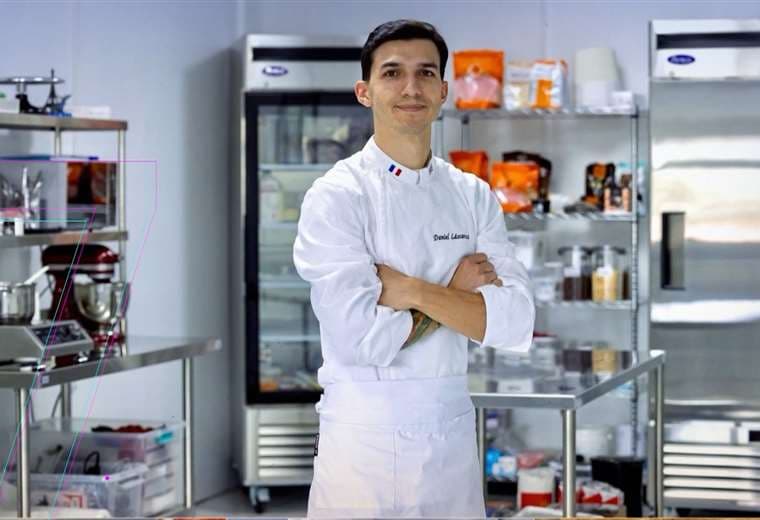 Persiguió su sueño hasta Francia y regresó para enamorar a los ticos con sus postres