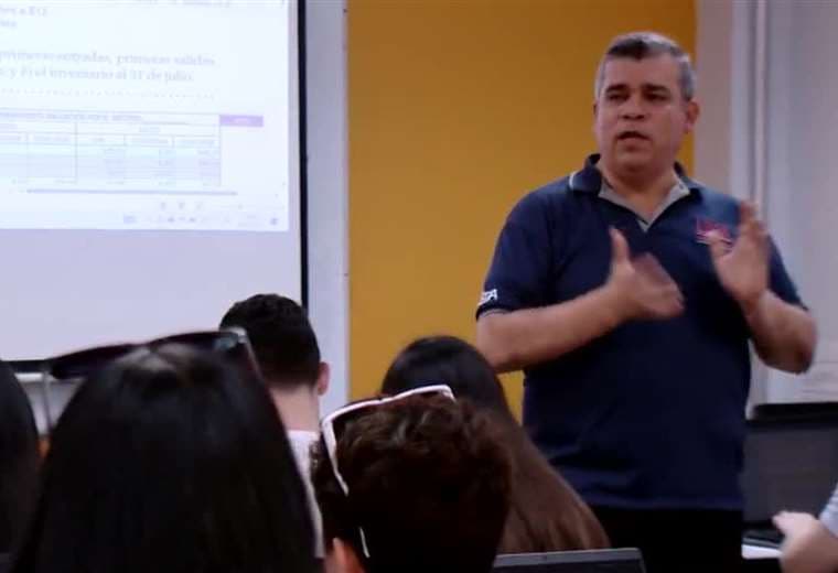 UNA declara emergencia por aumento de crisis emocionales de estudiantes