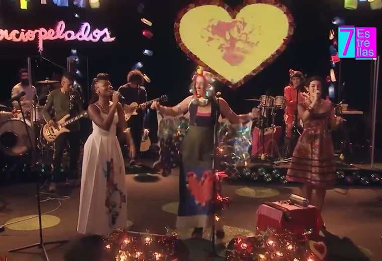 Aterciopelados celebra en Costa Rica los 30 años de 'La Pipa de la Paz'