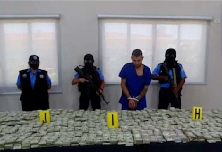 Expediente vincula a oficiales con presuntos favores a banda de alias "Diablo"