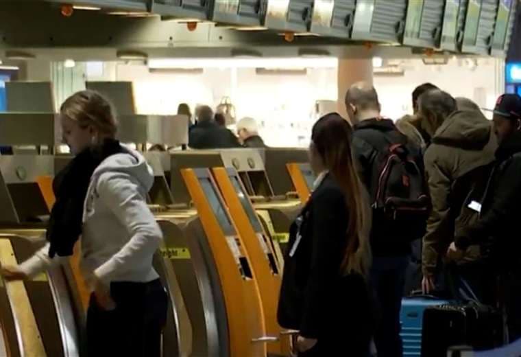 ¿La ropa puede impedirle abordar un avión? Esto debe saber antes de viajar