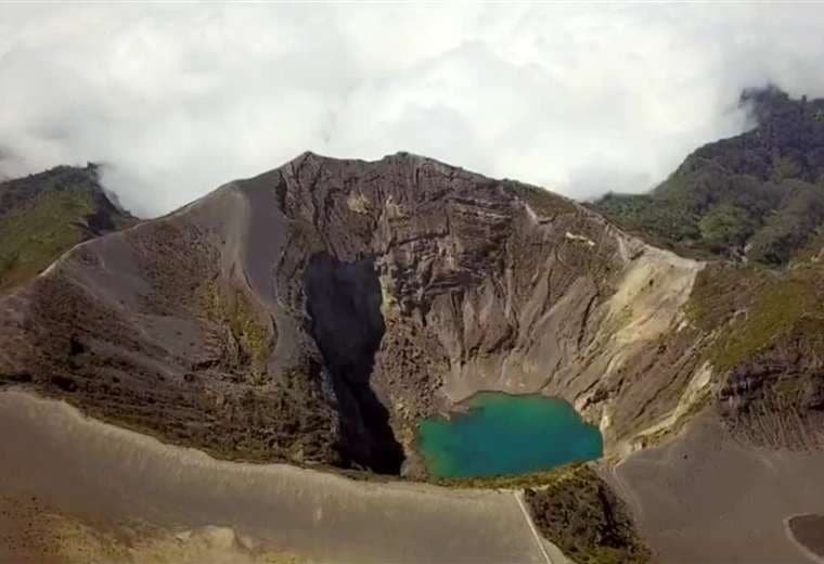 Sismos cerca del Irazú no están vinculados al volcán, según Ovsicori