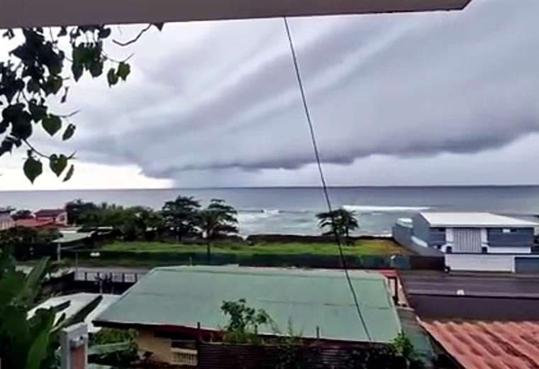Video: Así se vio el cielo de Limón antes de aguaceros y fuertes vientos de este domingo