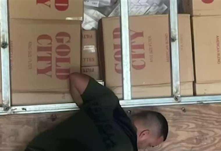 Decomisan dos millones de cigarrillos ocultos en un contenedor